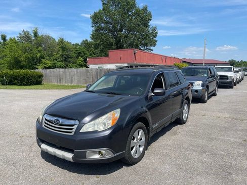 Used 2010 Subaru Outback 2.5i Limited image 2