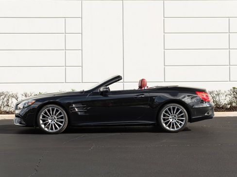 Used 2019 Mercedes-Benz SL 550 image 19