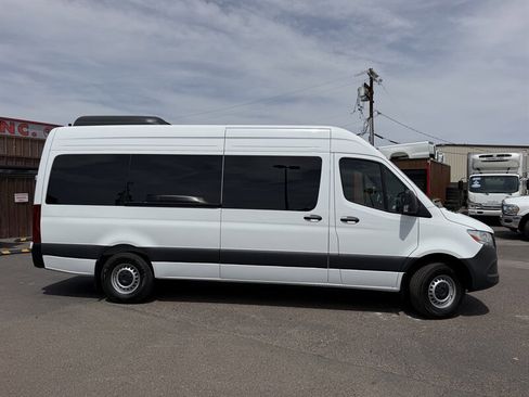 Used 2026 Mercedes-Benz Sprinter 2500 image 2