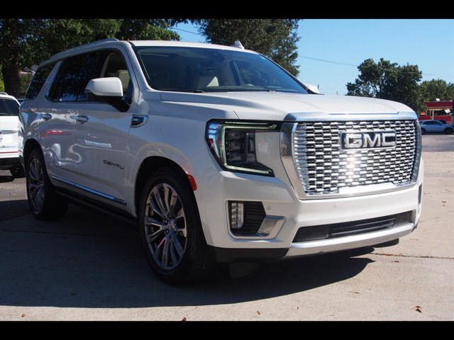 Used 2021 GMC Yukon Denali w/ Denali Ultimate Package AWD/4WD image 7