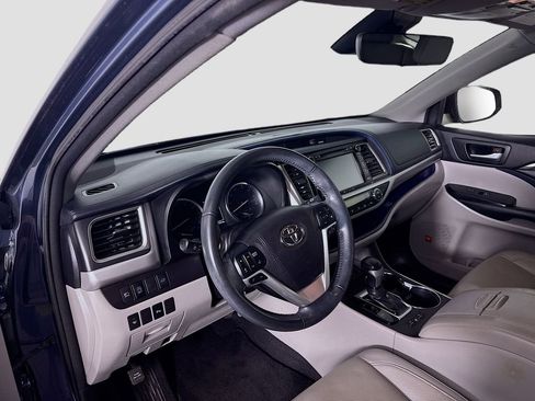 Certified 2018 Toyota Highlander Limited image 9