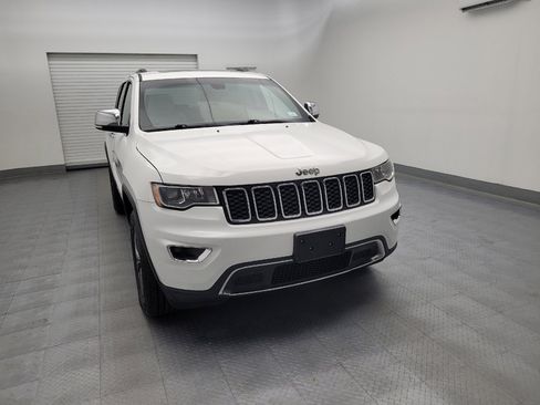 Used 2017 Jeep Grand Cherokee Limited AWD/4WD image 14