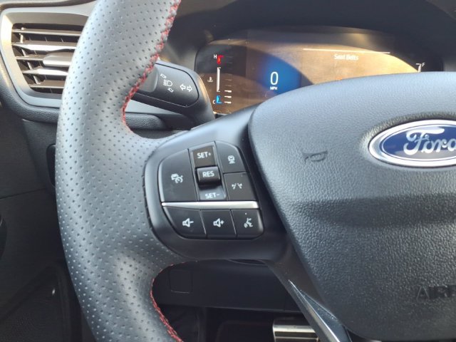 Certified 2023 Ford Escape ST-Line w/ Tech Pack #1 AWD/4WD image 15
