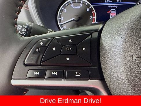 Used 2025 Nissan Sentra SR w/ SR Premium Package FWD image 13