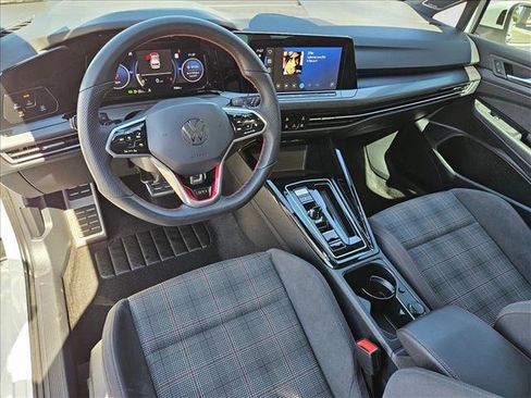 Used 2024 Volkswagen GTI SE image 10