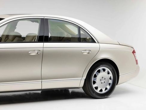 Used 2004 Maybach 57 RWD image 39