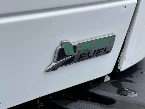 Used 2012 Ford F250 XL w/ PWR Equipment Group image 5