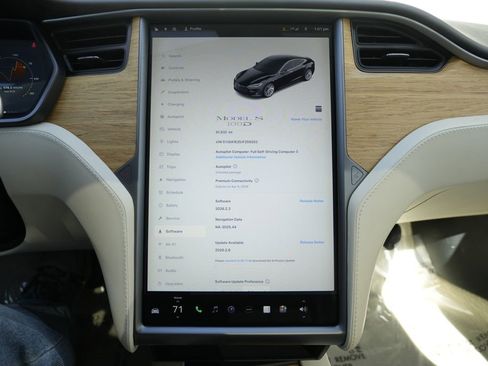 Used 2018 Tesla Model S 100D image 62