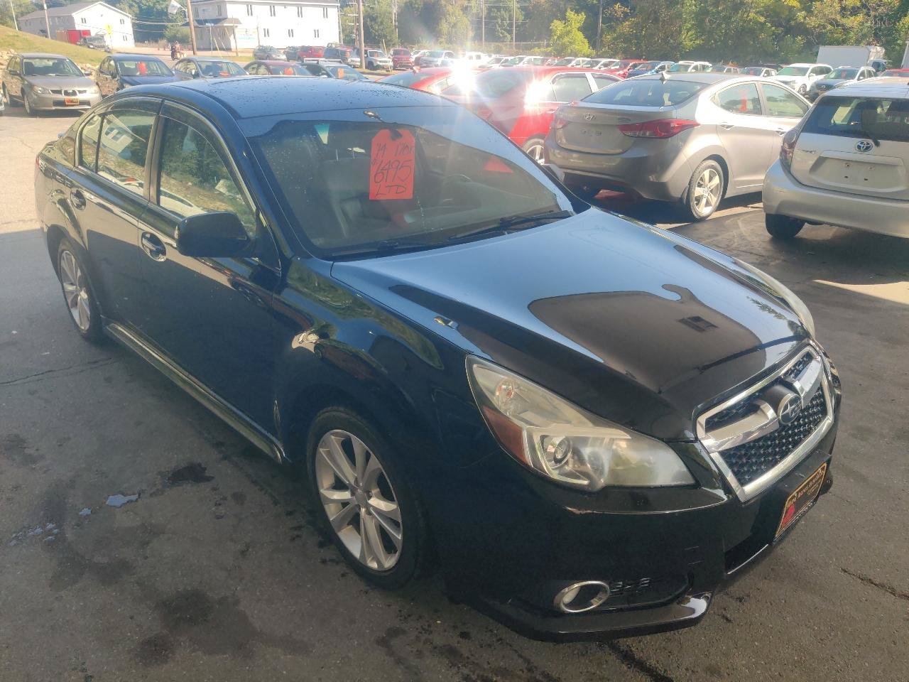 Used 2014 Subaru Legacy 2.5i Limited w/ Moonroof Package AWD/4WD image 8