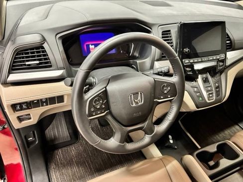 Used 2024 Honda Odyssey EX-L image 15