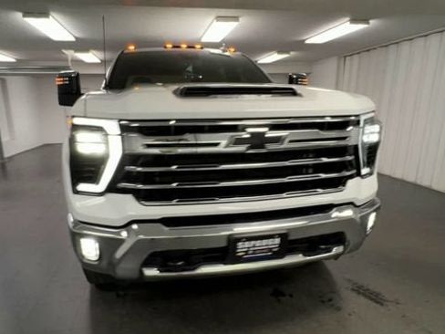 Certified 2024 Chevrolet Silverado 2500 LTZ w/ LTZ Convenience Package AWD/4WD image 3