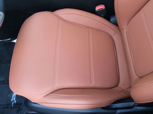 Used 2026 Mercedes-Benz C 300 Sedan image 12