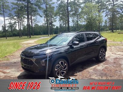 Used 2025 Chevrolet Trax RS w/ Driver Confidence Package