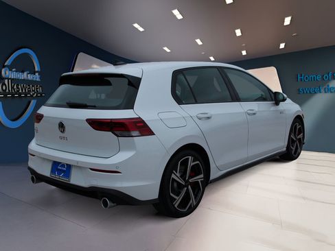 New 2026 Volkswagen GTI SE image 5
