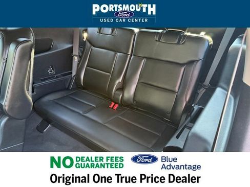 Used 2022 Ford Explorer XLT w/ Equipment Group 202A image 8