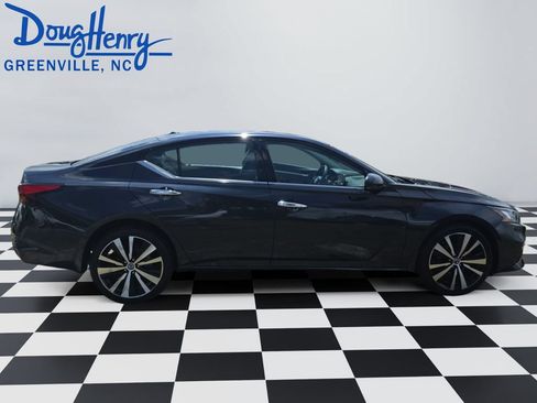 Used 2019 Nissan Altima 2.5 Platinum AWD/4WD image 6