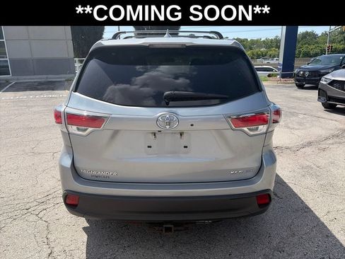 Used 2016 Toyota Highlander XLE AWD/4WD image 6
