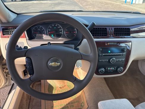 Used 2008 Chevrolet Impala LT image 16