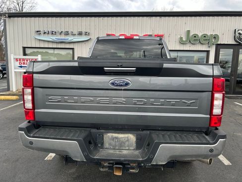 Used 2022 Ford F250 XLT w/ XLT Premium Package image 3