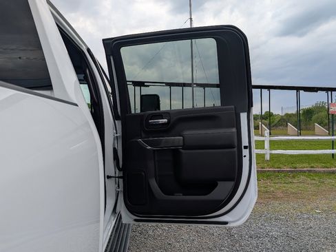 Used 2023 GMC Sierra 2500 AT4 w/ AT4 Premium Plus Package AWD/4WD image 13