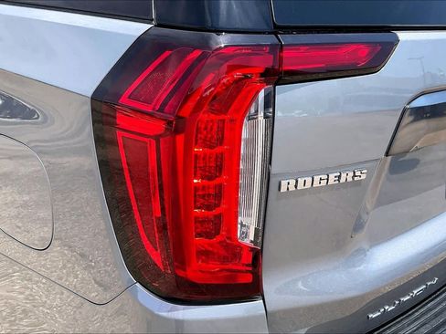 Used 2023 GMC Yukon AT4 w/ AT4 Premium Plus Package AWD/4WD image 29