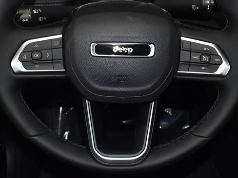 New 2026 Jeep Compass Latitude w/ Sun and Sound Group AWD/4WD image 22
