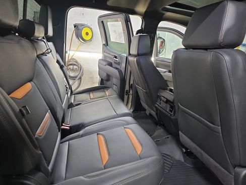 New 2026 GMC Sierra 1500 AT4 w/ AT4 Premium Package AWD/4WD image 11