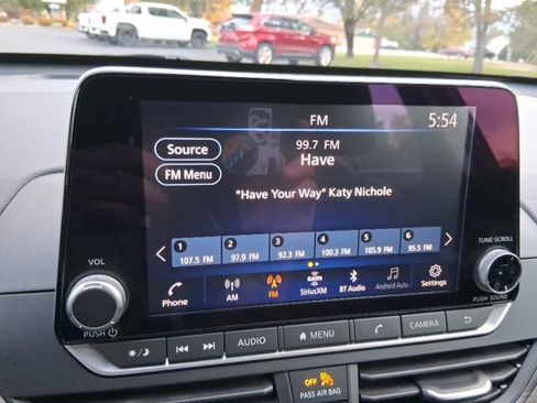 Used 2023 Nissan Altima 2.5 SV image 17