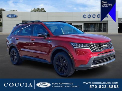 Used 2023 Kia Sorento S w/ Panoramic Sunroof Package image 3