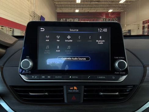 Used 2025 Nissan Altima 2.5 SV FWD image 29