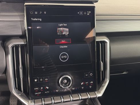 Certified 2025 GMC Acadia Elevation image 24