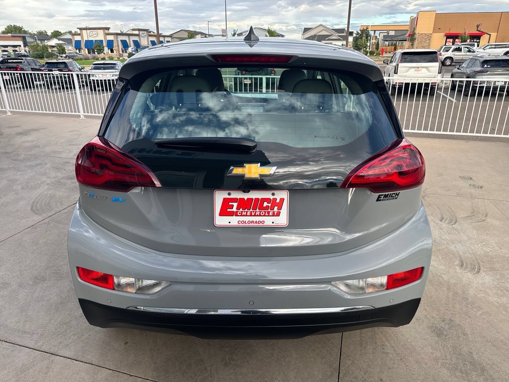 Used 2020 Chevrolet Bolt LT FWD image 4