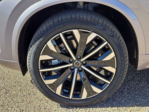 New 2026 Volvo XC90 B5 Core w/ Protection Package Premier AWD/4WD image 10