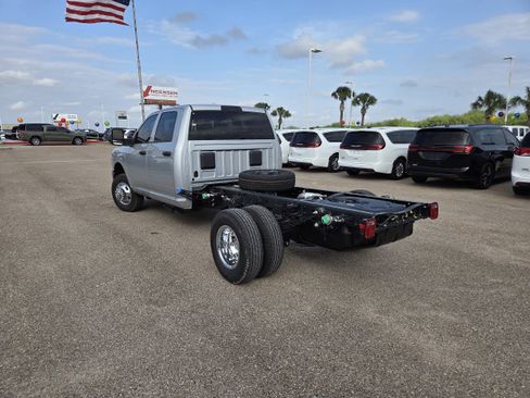 New 2026 RAM 3500 Tradesman AWD/4WD image 5