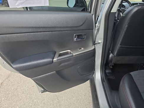 Used 2024 Mitsubishi Outlander Sport SE image 32