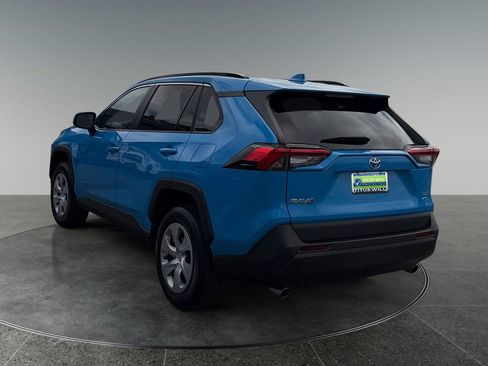 Used 2020 Toyota RAV4 LE w/ All Weather Liner Package AWD/4WD image 8