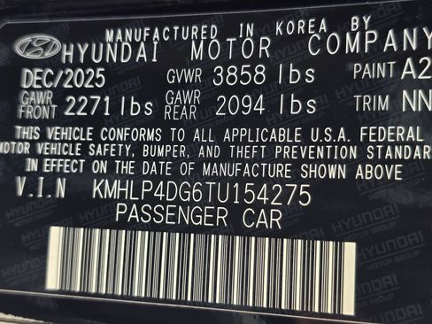 Used 2026 Hyundai Elantra Limited FWD image 34