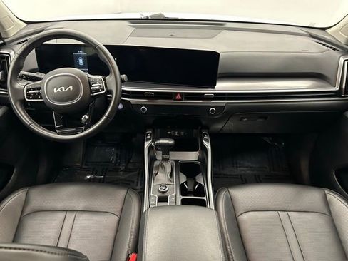 Used 2024 Kia Sorento S image 22