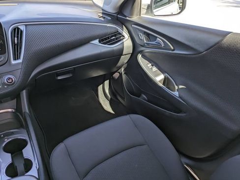 Used 2023 Chevrolet Malibu LT FWD image 16