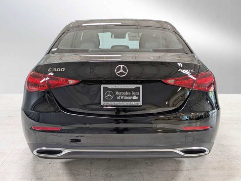 Used 2025 Mercedes-Benz C 300 4MATIC Sedan image 5