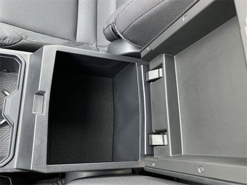 Used 2024 Toyota Tacoma SR image 24