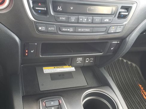 Used 2023 Honda Passport TrailSport image 40