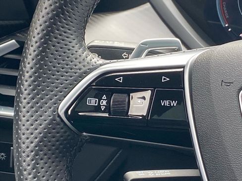 Used 2022 Audi e-tron GT Prestige w/ Prestige Package image 9