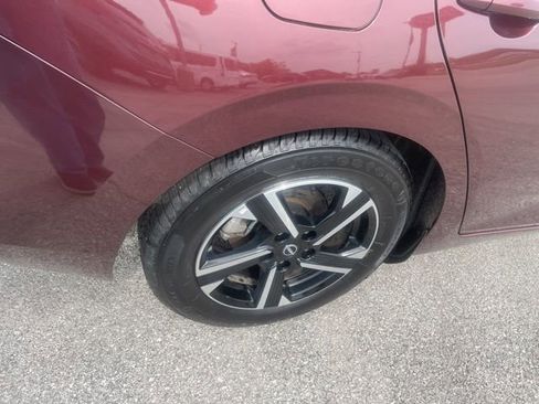 Used 2024 Nissan Sentra SV FWD image 15