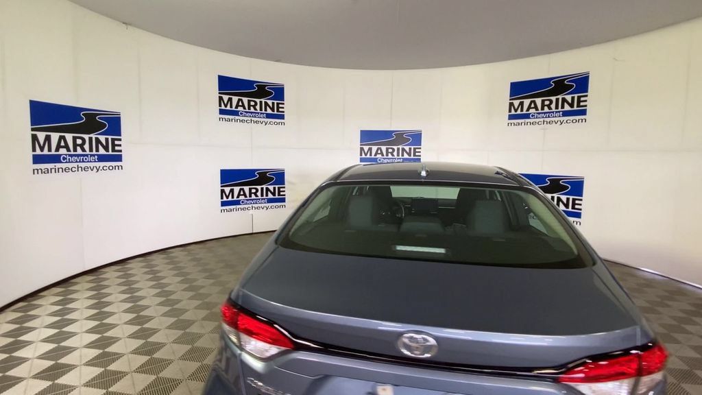 Used 2024 Toyota Corolla LE FWD image 9