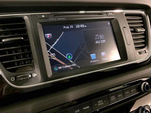 Used 2018 Kia Sedona SX FWD image 6