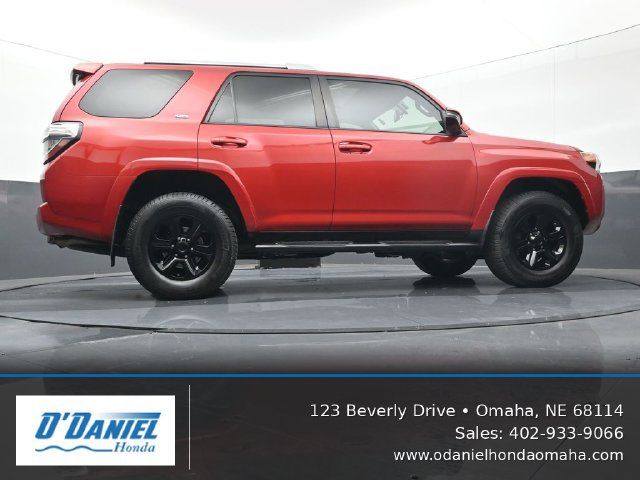 Used 2016 Toyota 4Runner SR5 Premium AWD/4WD image 13