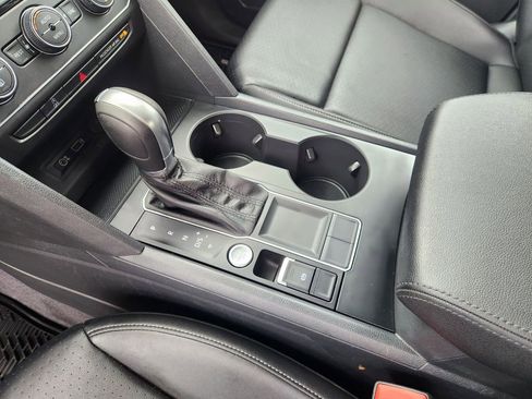 Used 2018 Volkswagen Atlas SE image 19