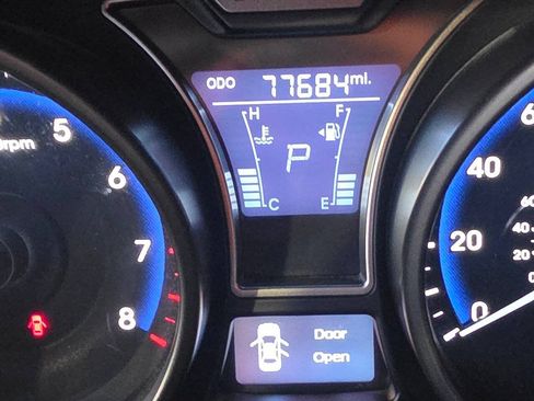 Used 2015 Hyundai Veloster Turbo FWD image 41