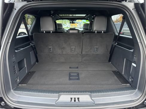 Used 2024 Ford Expedition Max Platinum image 18